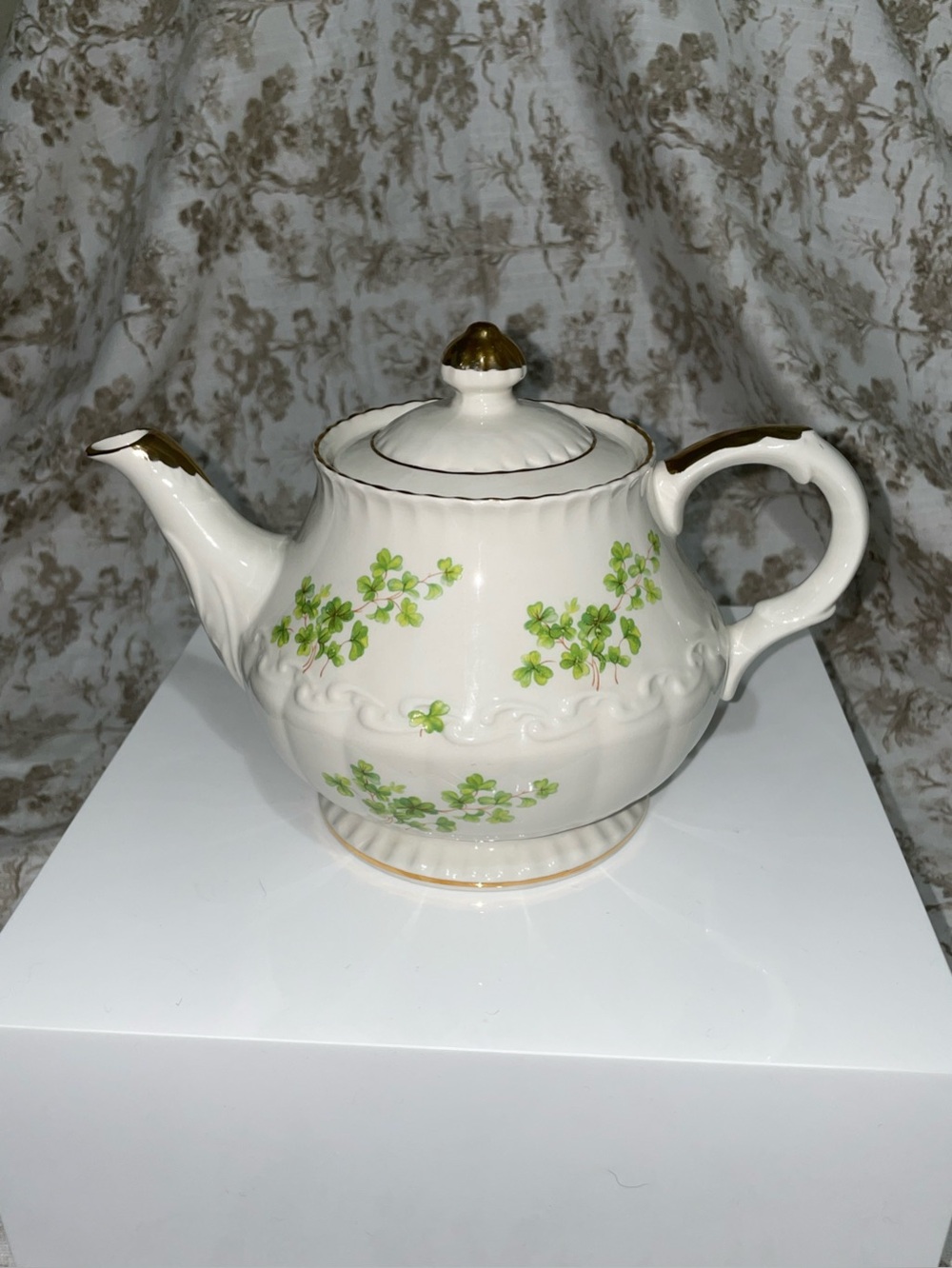 Schmid handcrafted in England musical tea pot.